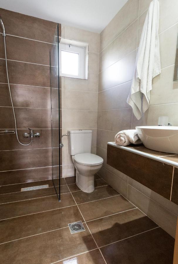Pythari Apartmentsラガナス エクステリア 写真