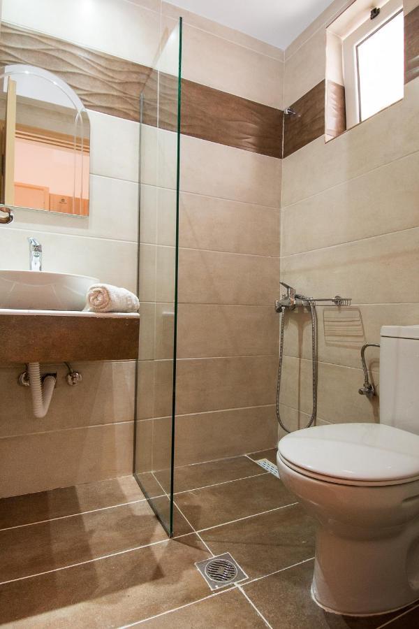 Pythari Apartmentsラガナス エクステリア 写真